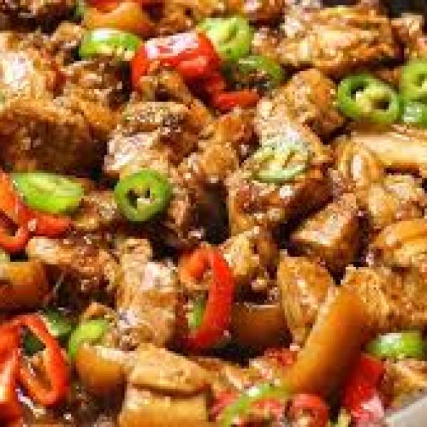 Pork with Curry Sauce (1,5,6,8,12)