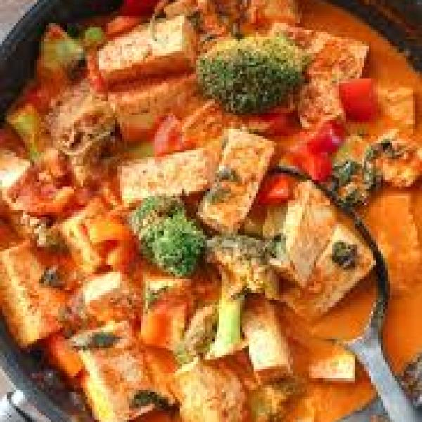 Tofu with Thai Red Curry/ Green Curry (5,6.11)