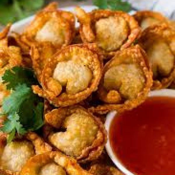 Crispy deep Fried Wonton with S/S sauce